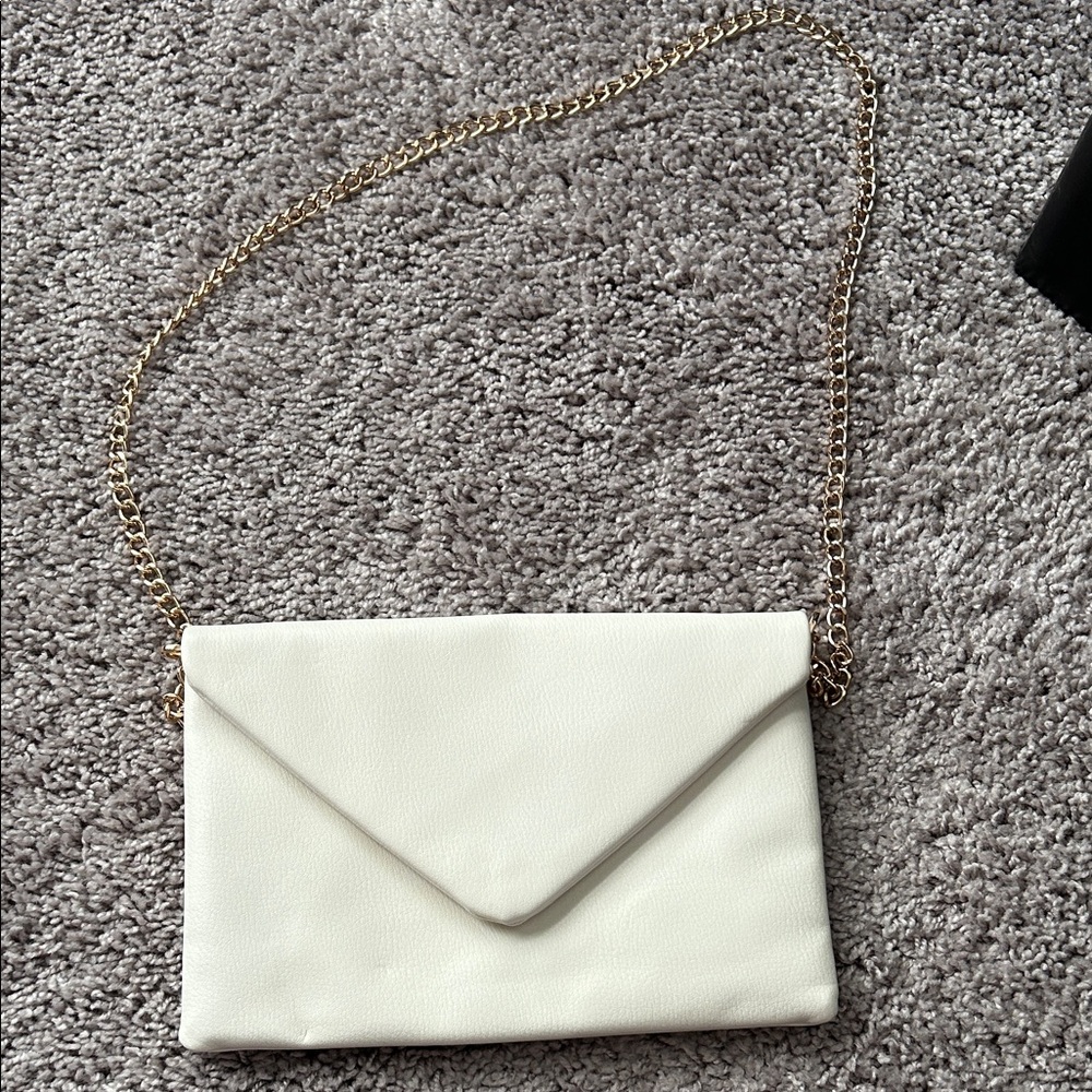 Elegant White Envelope Clutch with Gold Chain